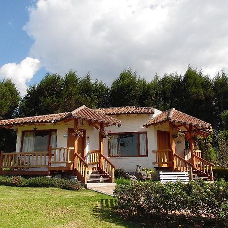 Posada Mirolindo Quito Exterior photo